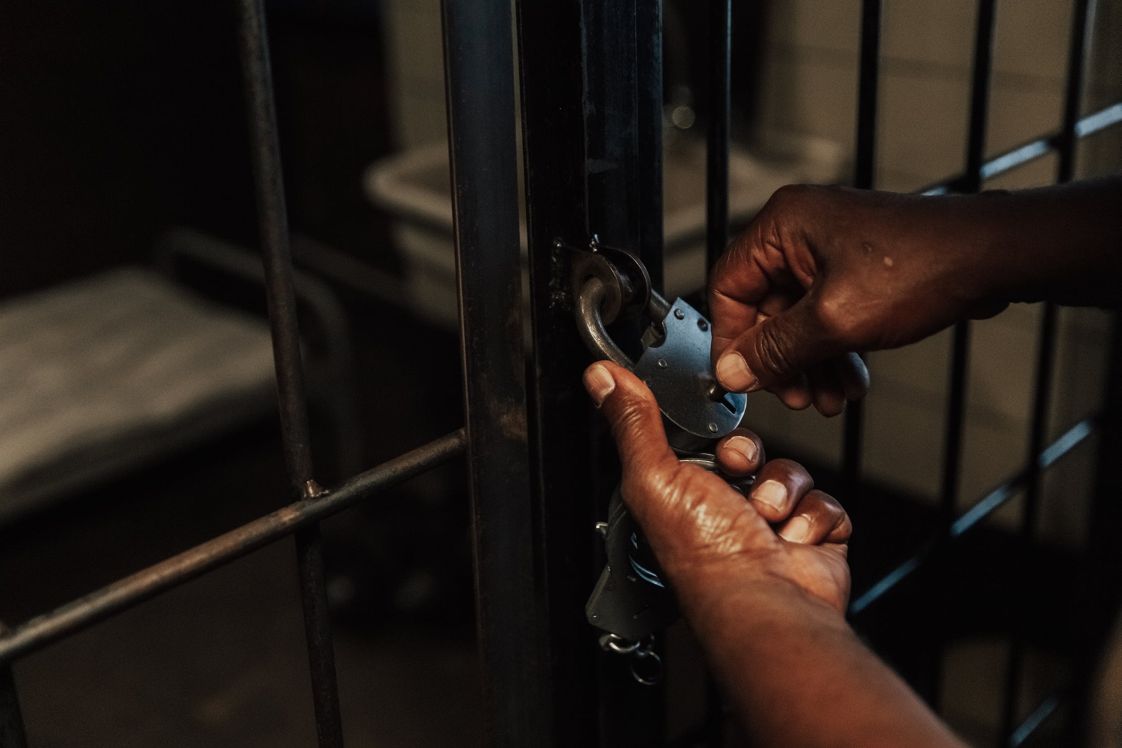 Կալանավորվել է Ղրղզստանի դեղերի և բժշկական պարագաների վարչության տնօրենը